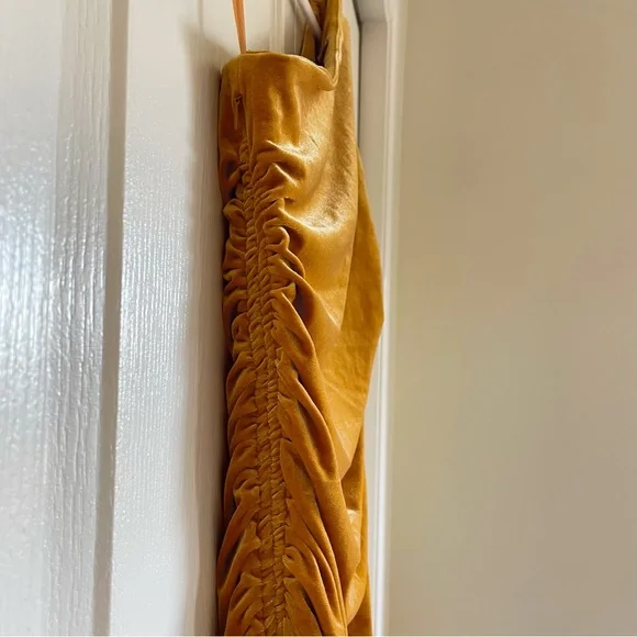 NWT House of Harlow 1960 Women’s Slinky Ruched Velvet Mini Dress Gold X-Small - Picture 7 of 14